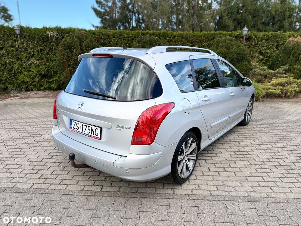 Peugeot 308 2012 photo 3