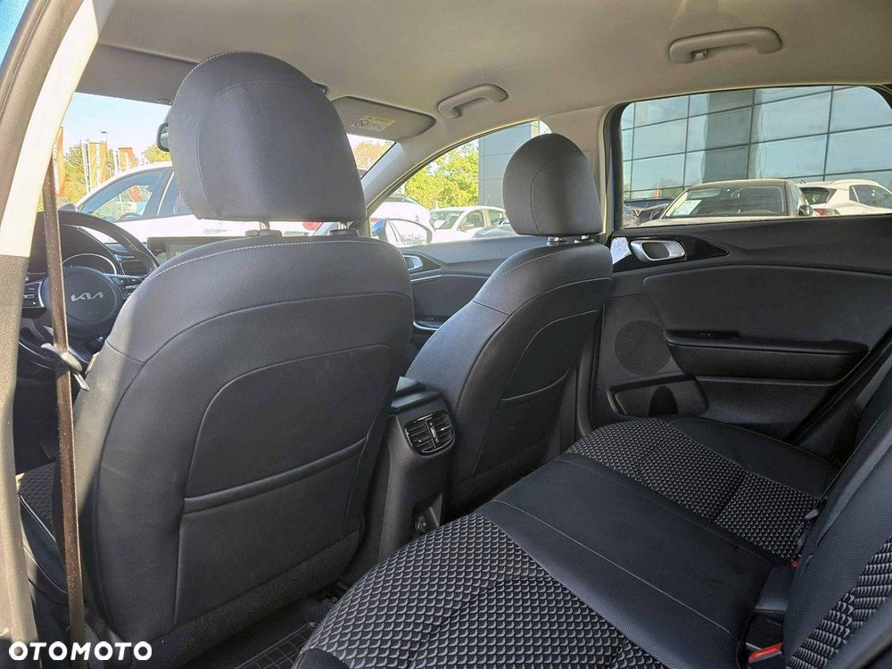 Kia Ceed 1.5 T-GDI L - 19