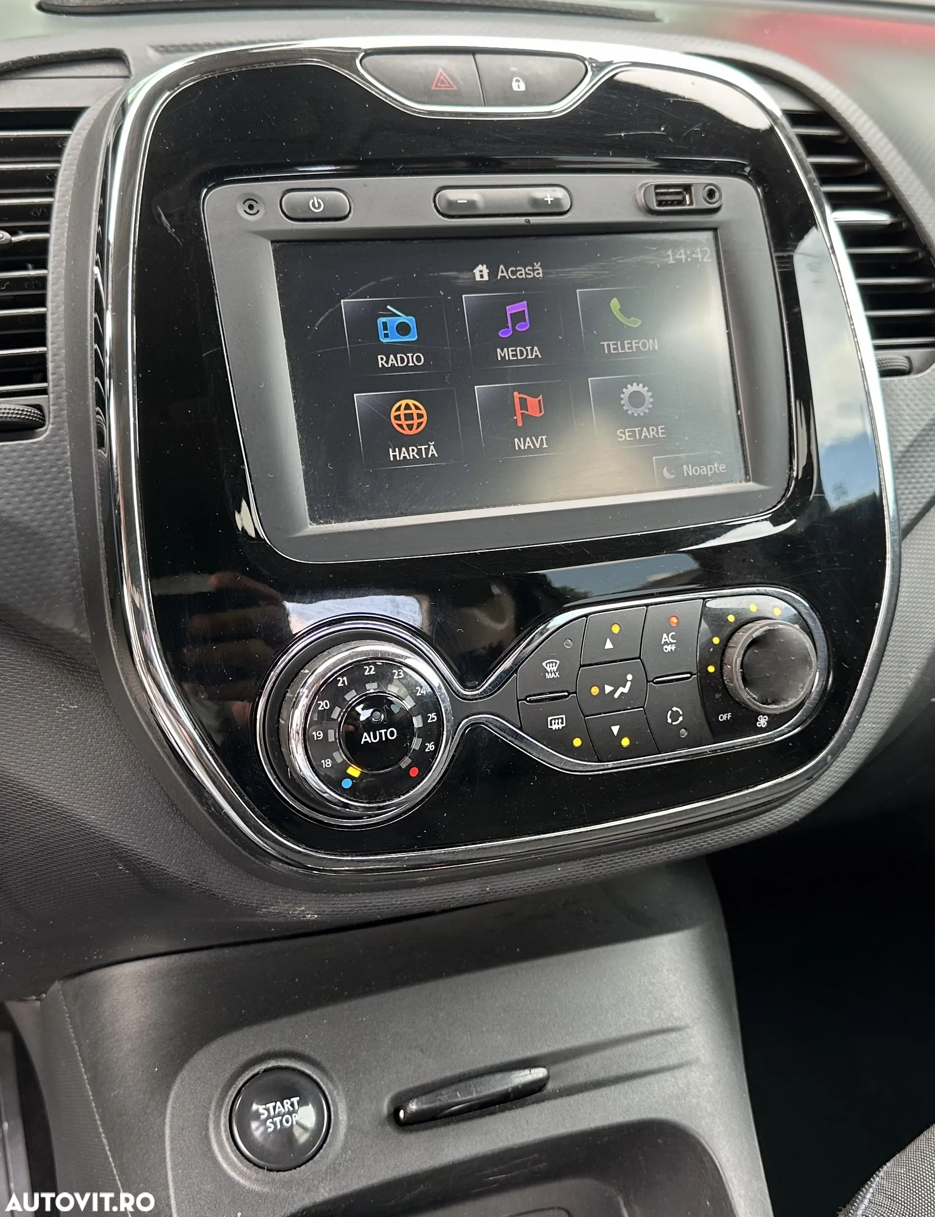Renault Captur - 23