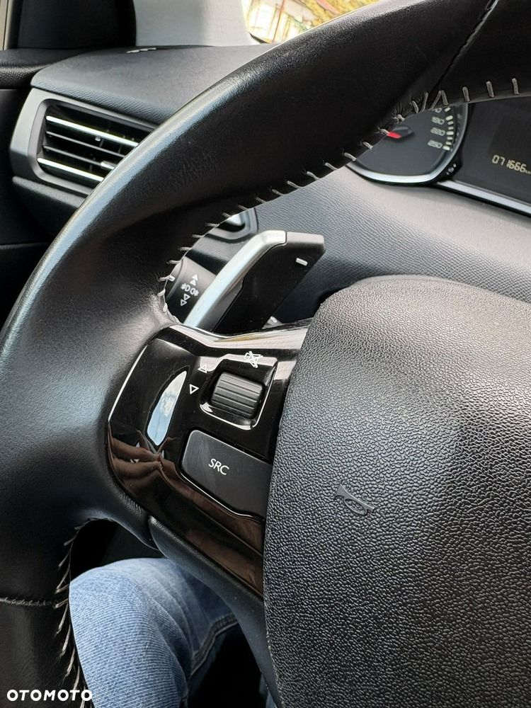 Peugeot 308 - 22