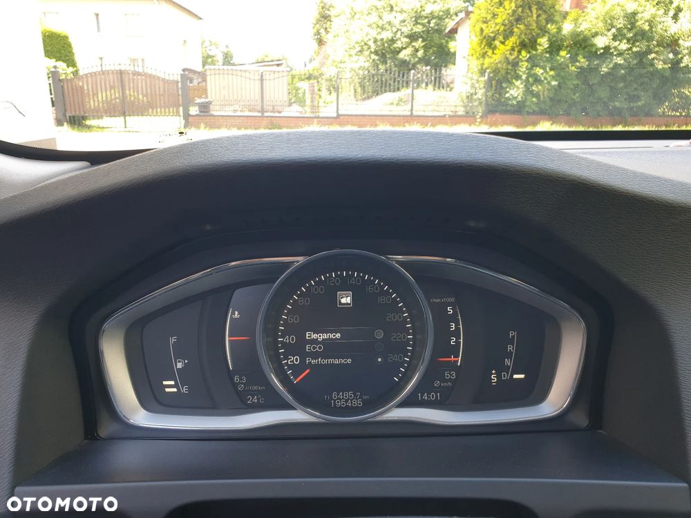 Volvo V60 D3 Geartronic Summum - 26