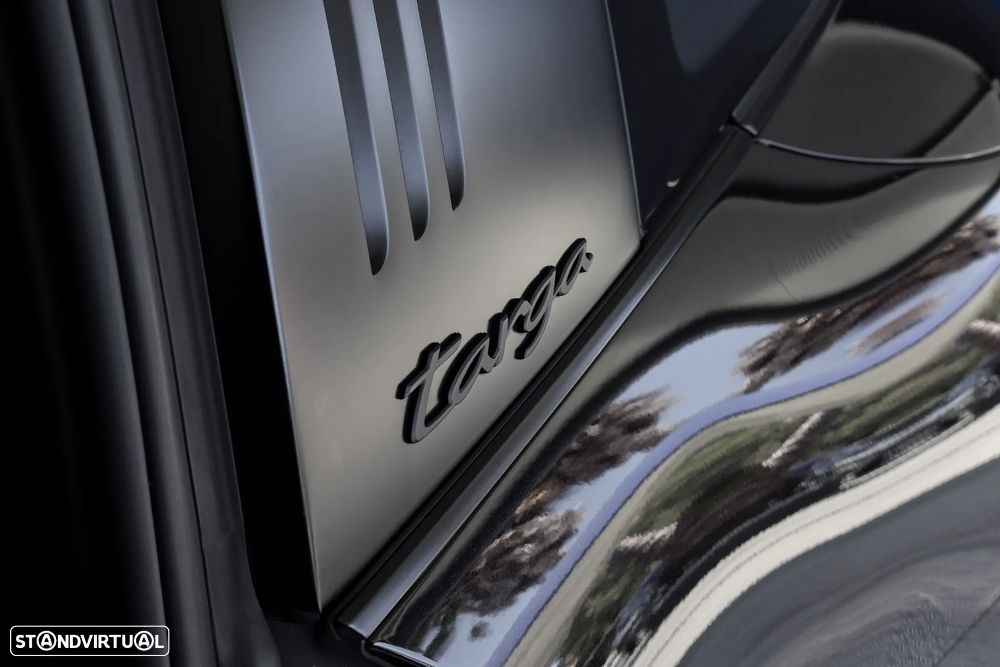 Porsche 911 (992) Targa 4 GTS PDK - 11