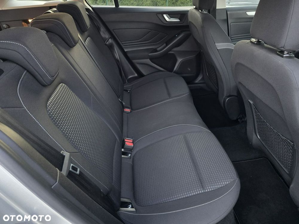 Ford Focus - 9