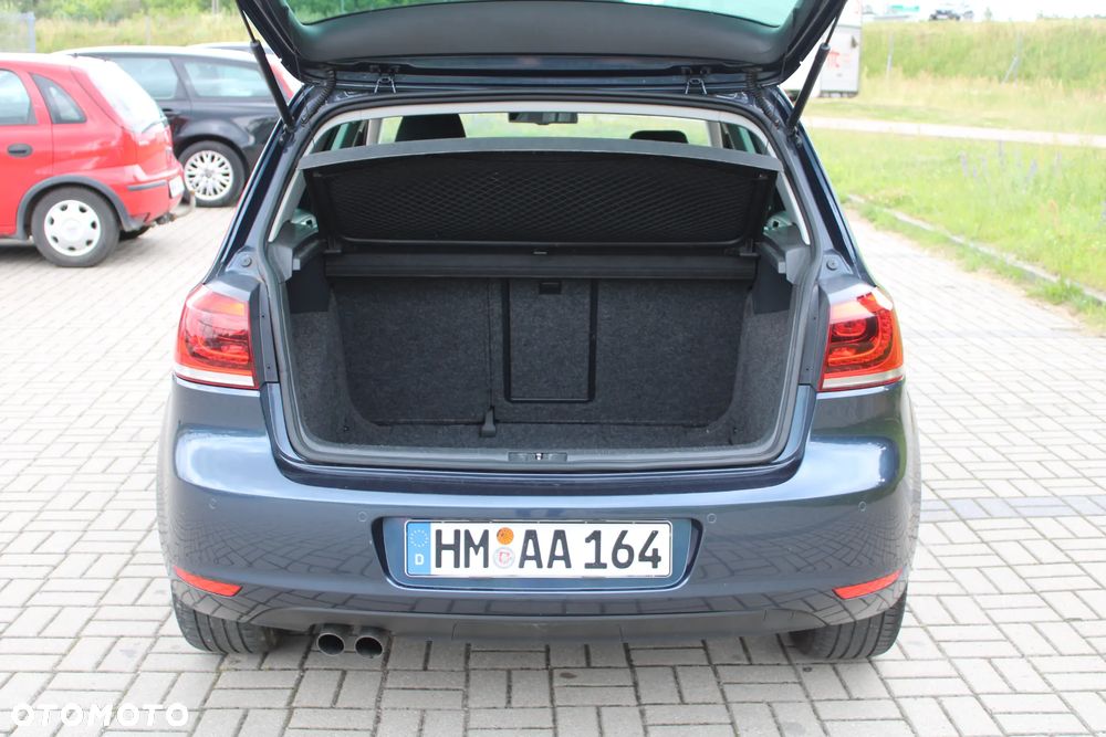 Volkswagen Golf 2.0 TDI DPF MATCH - 32