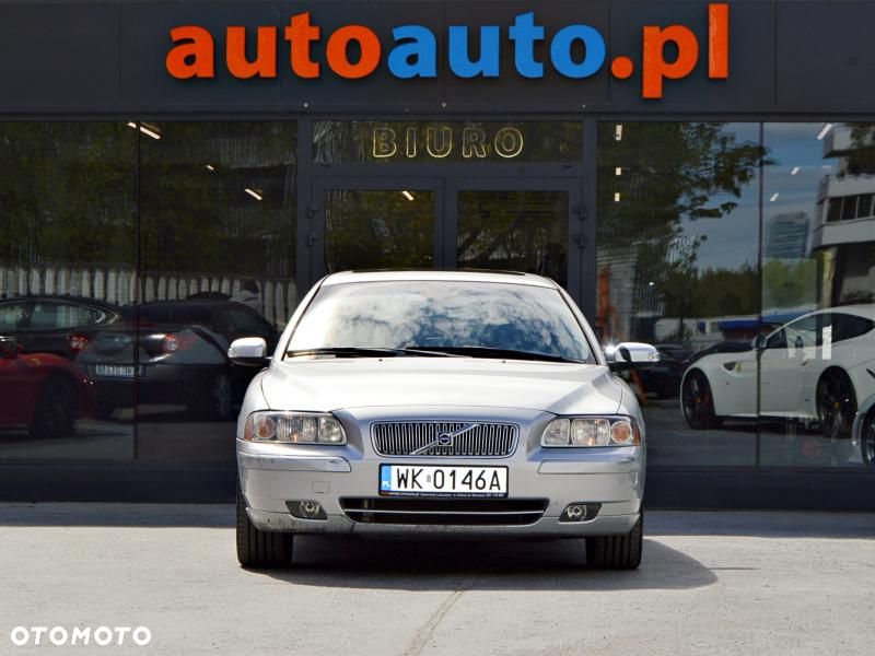 Volvo V70 D5 AWD DPF Momentum - 2