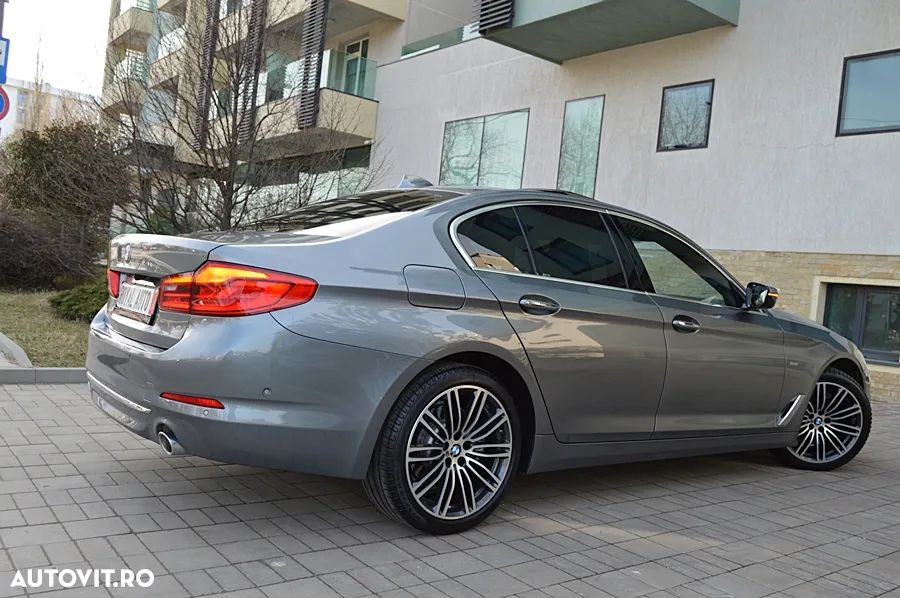 BMW Seria 5 520d Efficient Dynamics Edition Aut. Luxury Line - 28