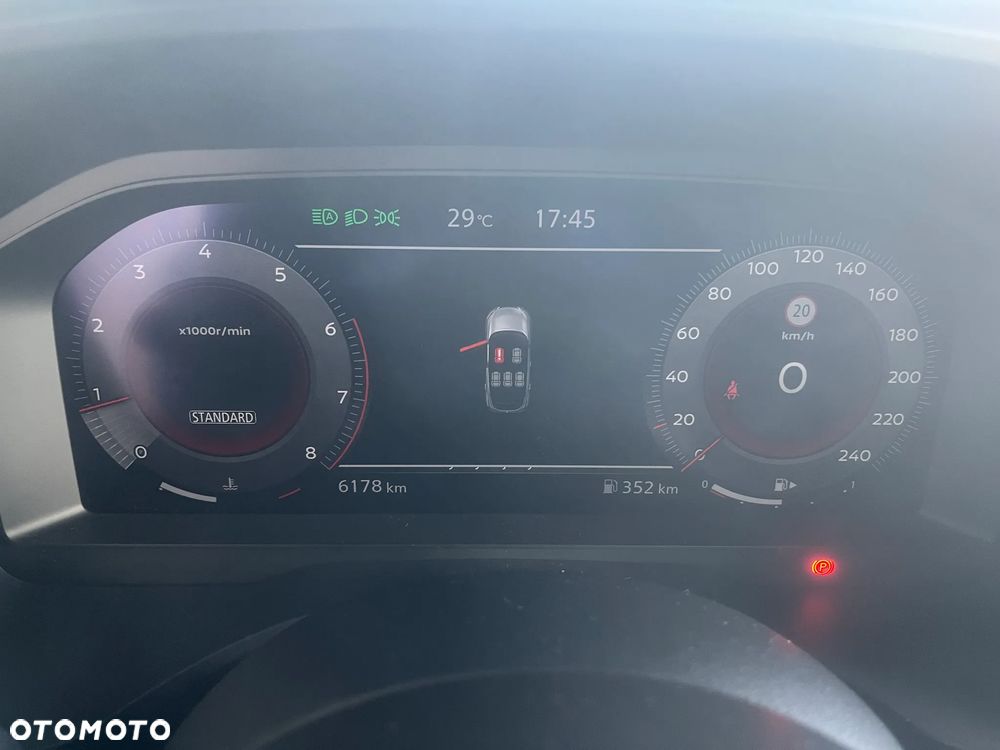 Nissan Qashqai - 10