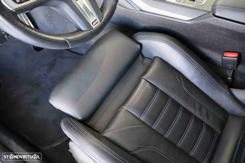 BMW i4 eDrive40 Pack Desportivo M - 55