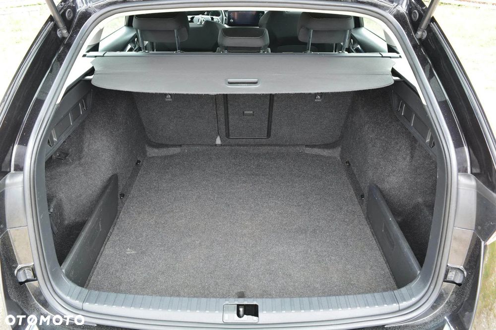 Skoda Octavia 1.5 TSI ACT Ambition - 36