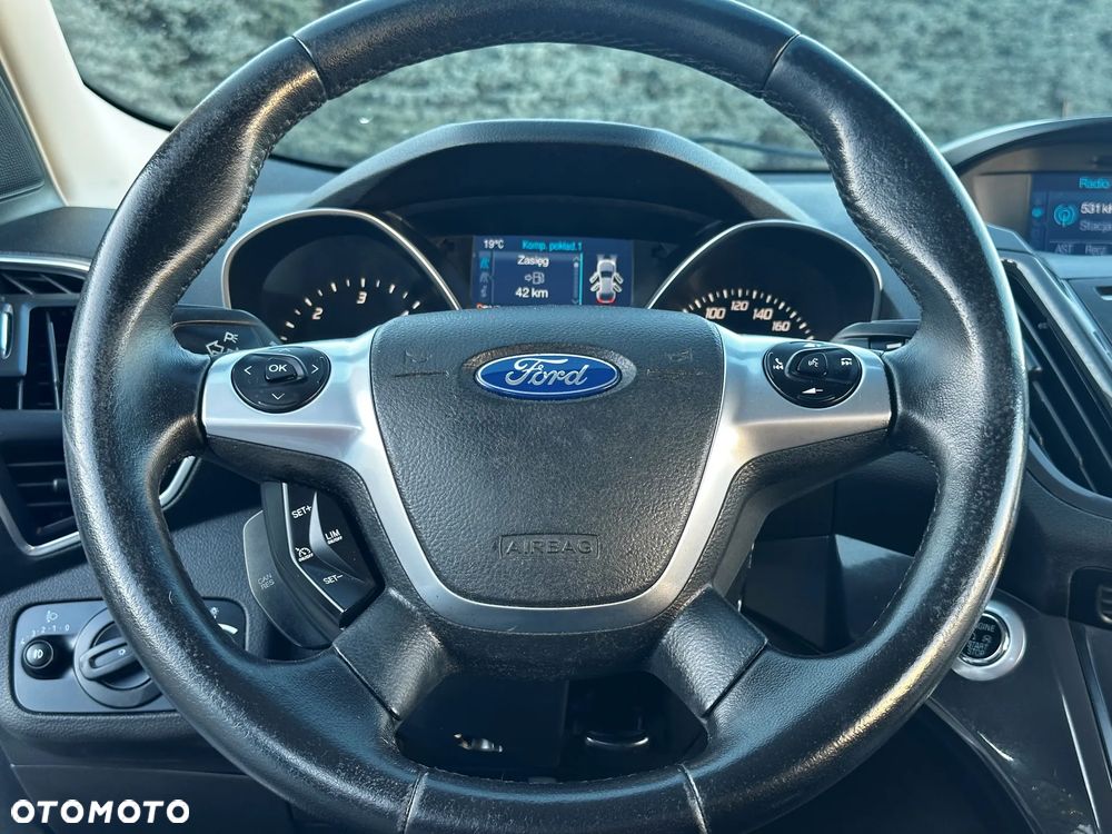 Ford Kuga 2.0 TDCi 4x4 Titanium - 25