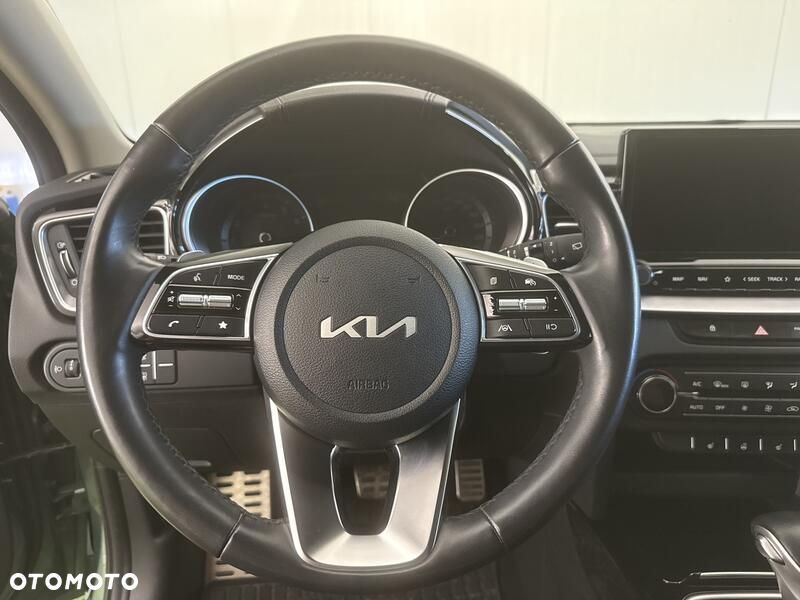 Kia Ceed 1.5 T-GDI Business Line DCT - 14
