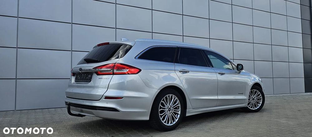 Ford Mondeo 2.0 Hybrid Titanium - 17