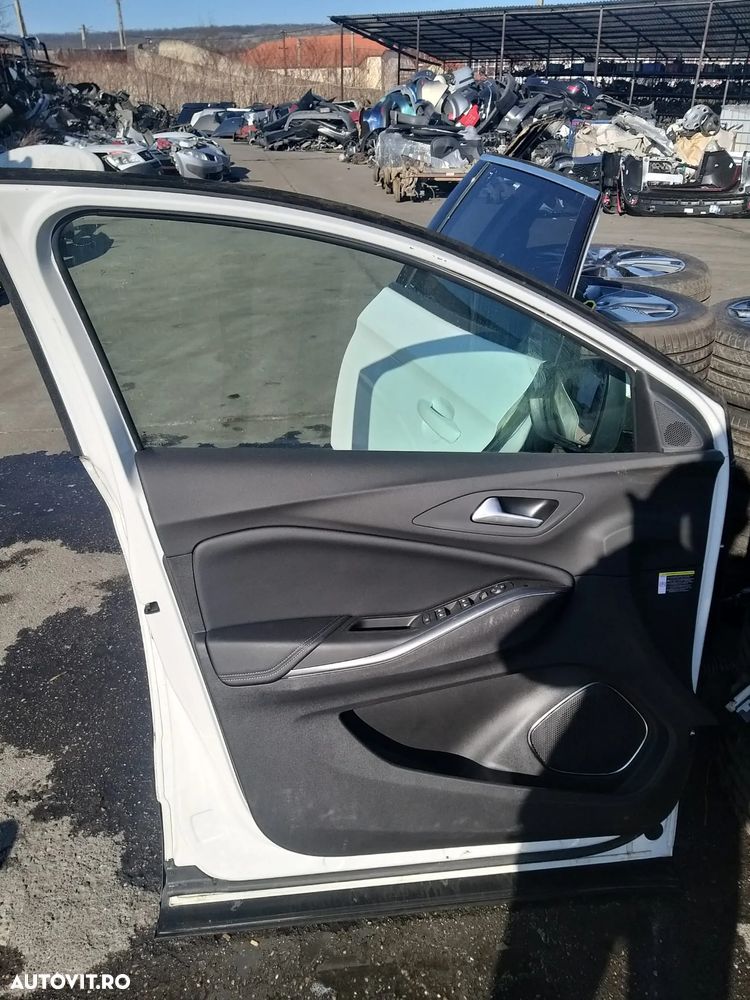 Usa Stanga Fata pentru Opel Grandland X din 2018 - 2
