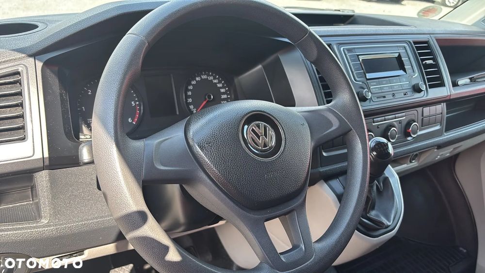 Volkswagen Transporter - 15