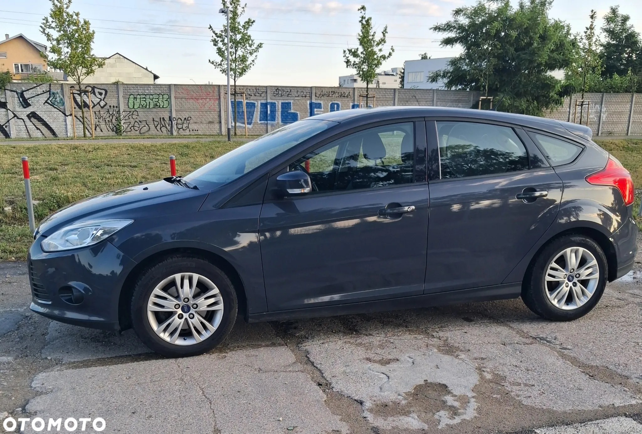 Ford Focus 1.6 Ambiente - 9