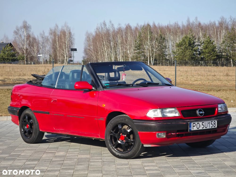 Opel Astra 1.6 GT - 2