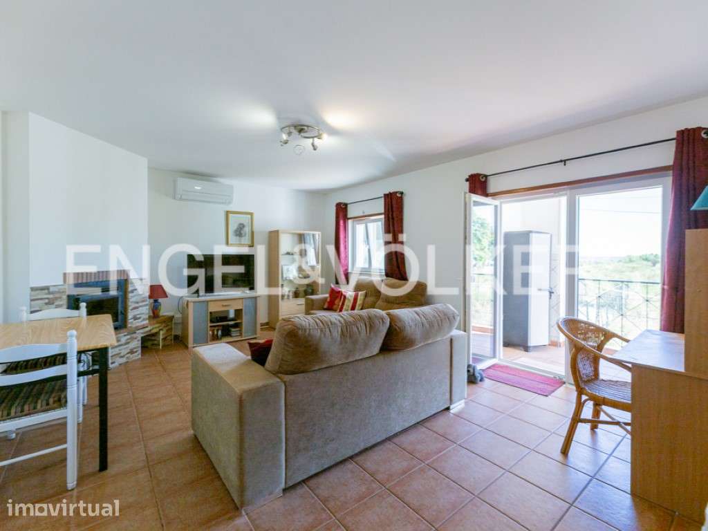Apartamento T2 com Vista Mar na Praia da Lota - Grande imagem: 3/33