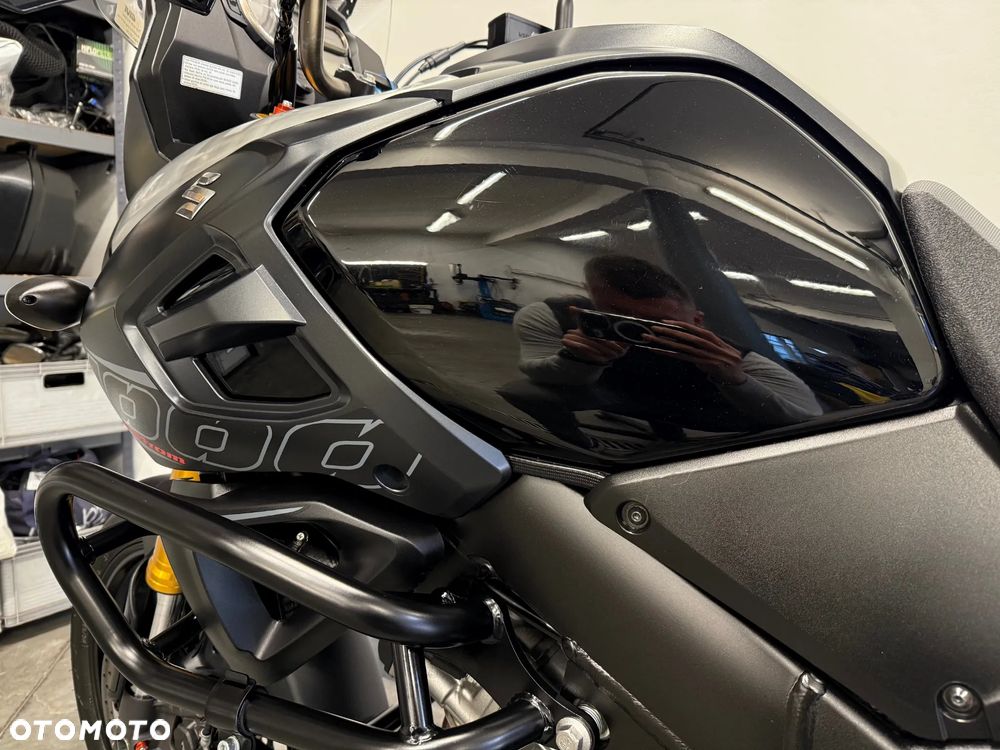 Suzuki V-STROM - 22