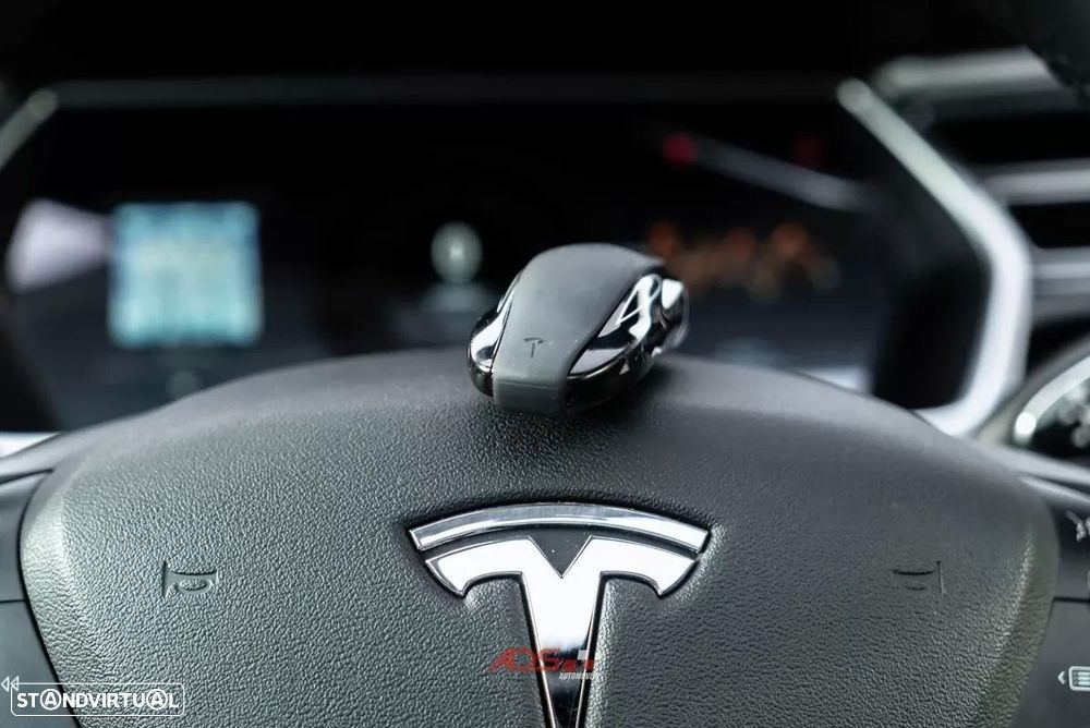 Tesla Model S 85 - 23
