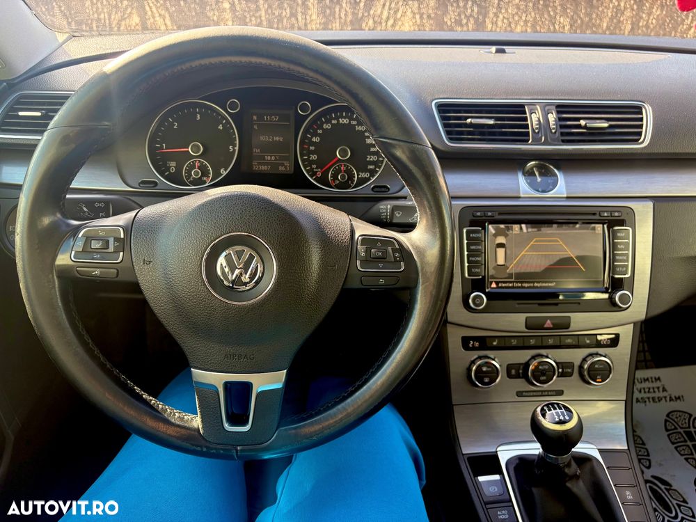 Volkswagen Passat 2.0 TDI Blue TDI Comfortline - 6
