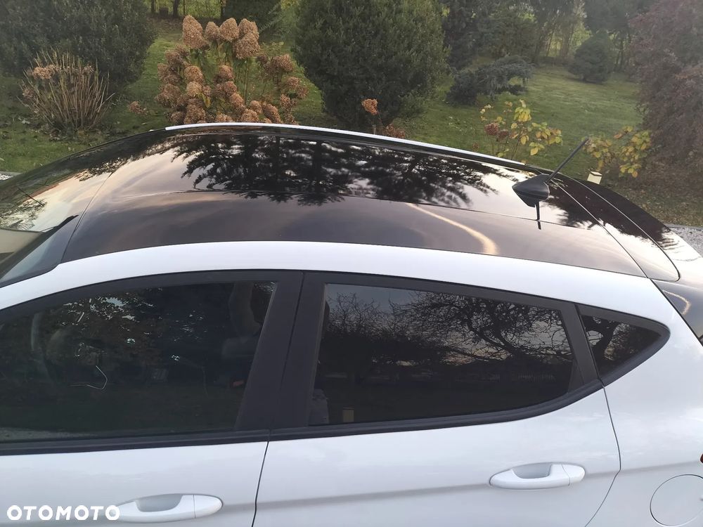 Ford Fiesta 1.0 EcoBoost S&S ST-LINE - 16