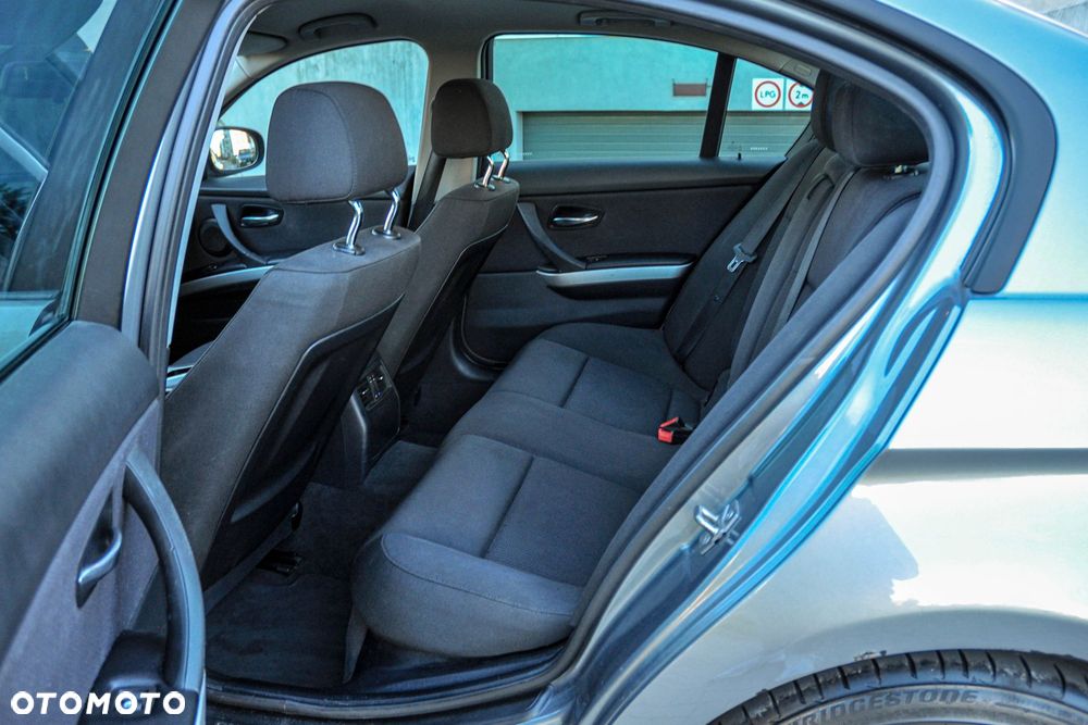 BMW Seria 3 - 8