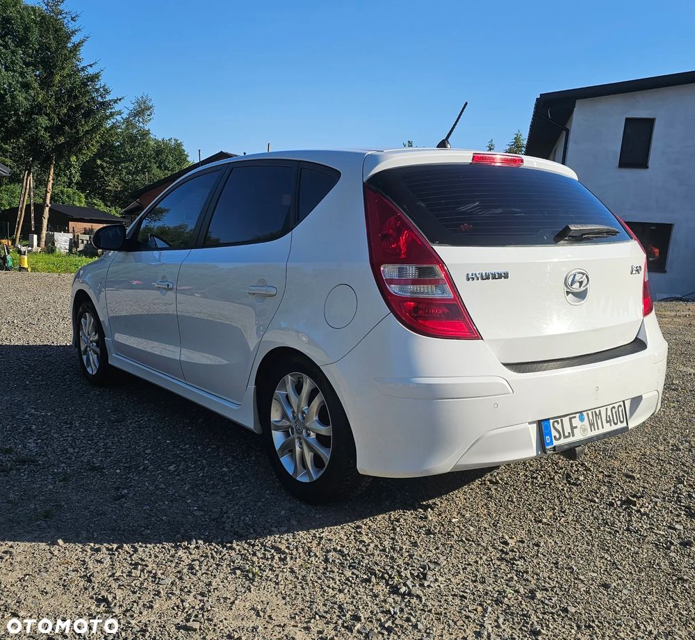 Hyundai I30 2011 photo 4