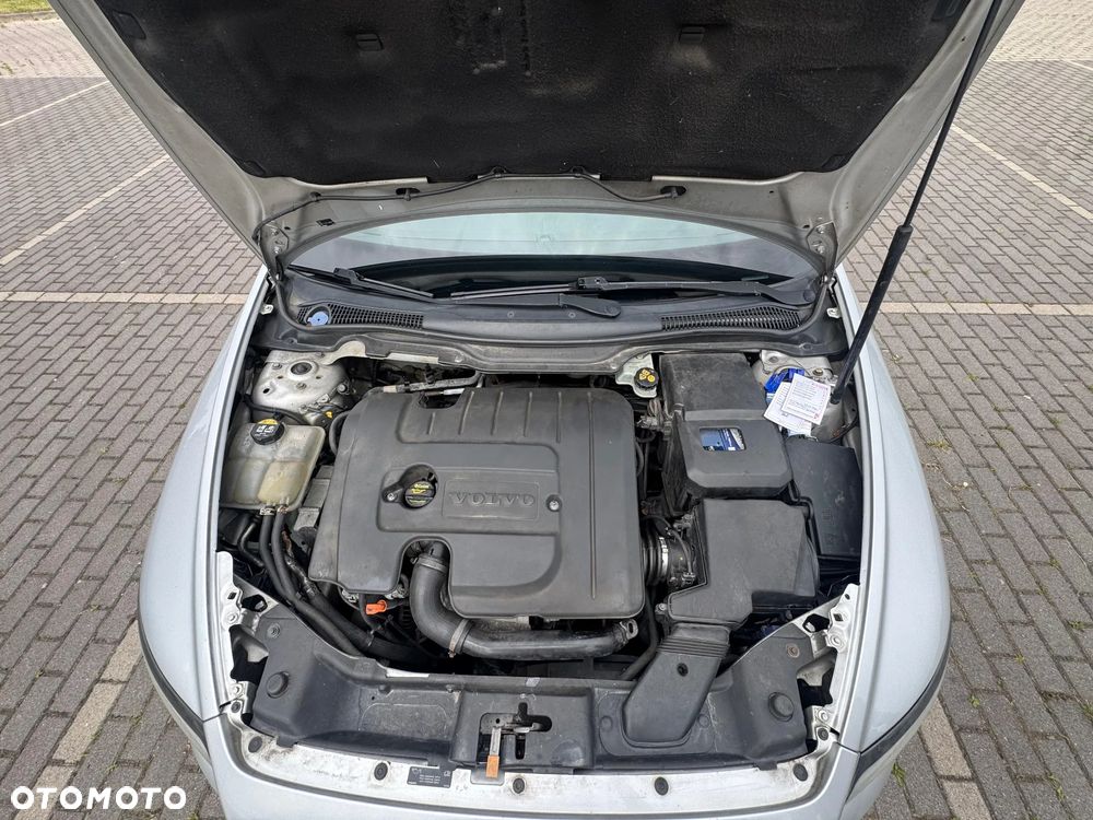 Volvo V50 1.6D DRIVe R-Design Momentum - 9
