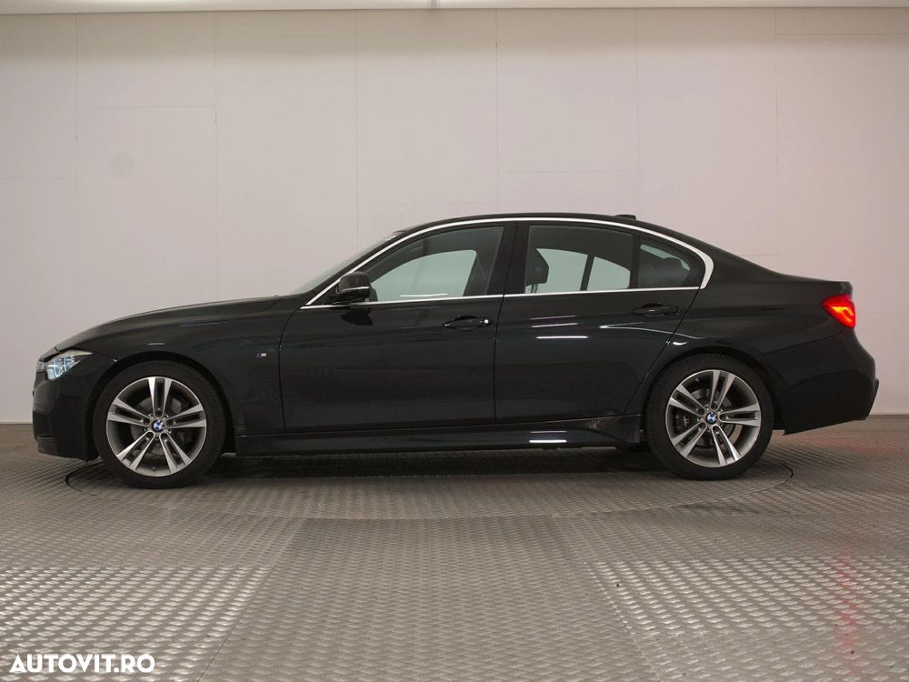 BMW Seria 3 320d M Sport - 6