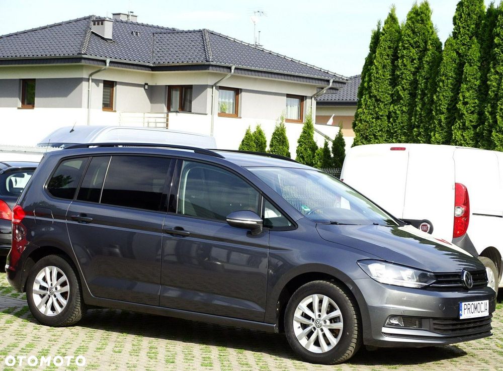 Volkswagen Touran - 5