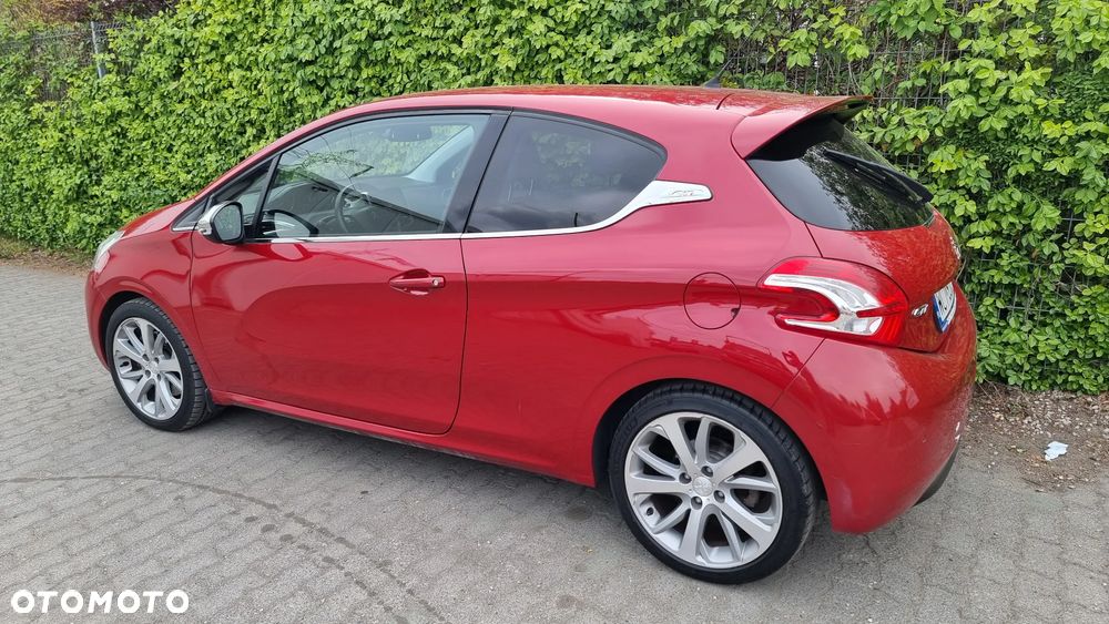 Peugeot 208 1.6 THP Allure - 6