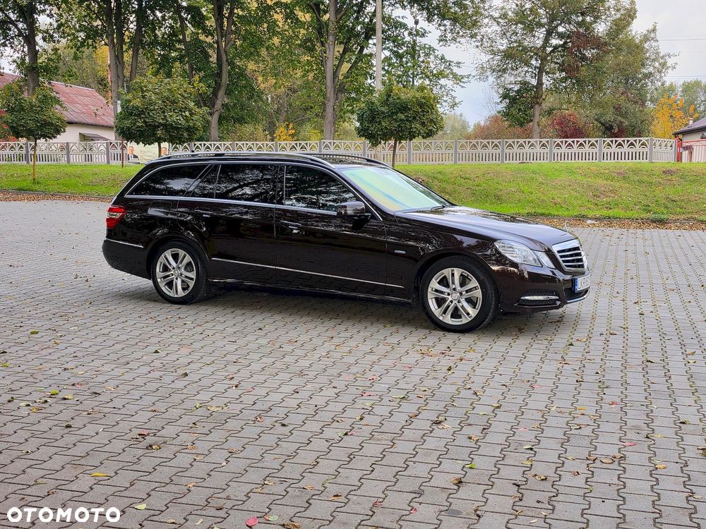 Mercedes-Benz Klasa E 250 CDI DPF BlueEFFICIENCY Avantgarde - 4