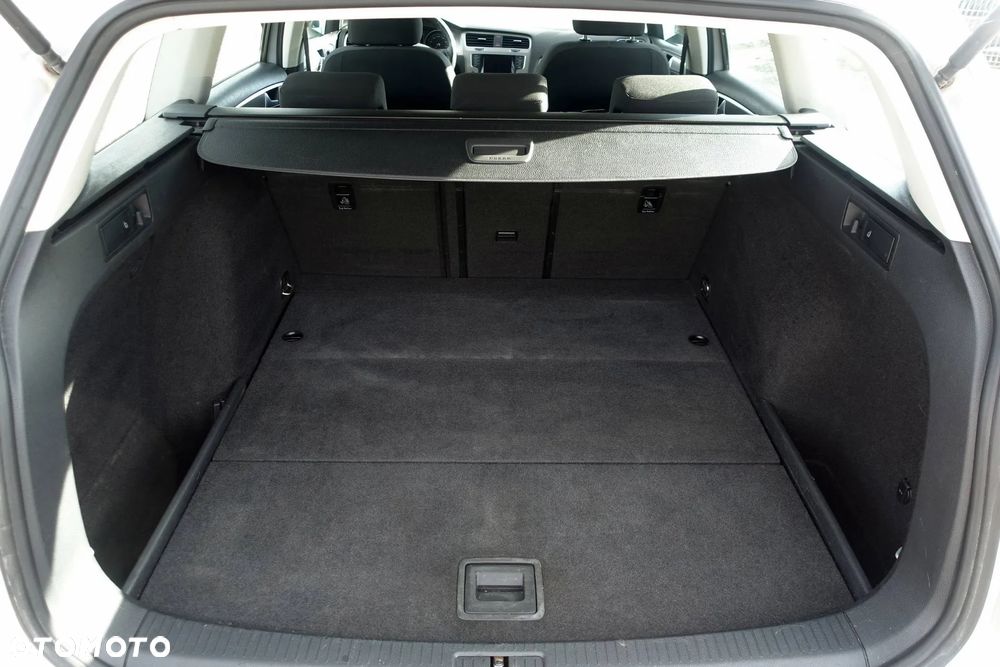 Volkswagen Golf 2.0 BlueTDI DSG Comfortline - 32