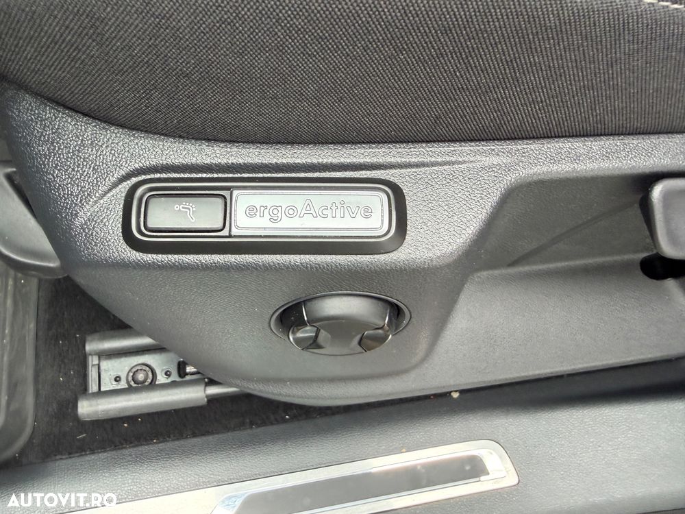 Volkswagen Tiguan 2.0 TDI 4Mot DSG Elegance - 27