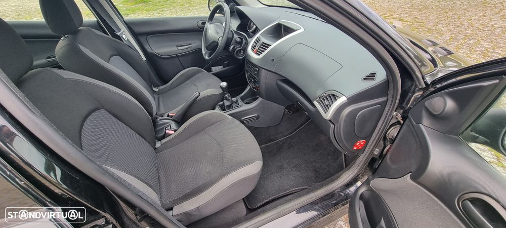Peugeot 206+ 1.1 Urban - 6