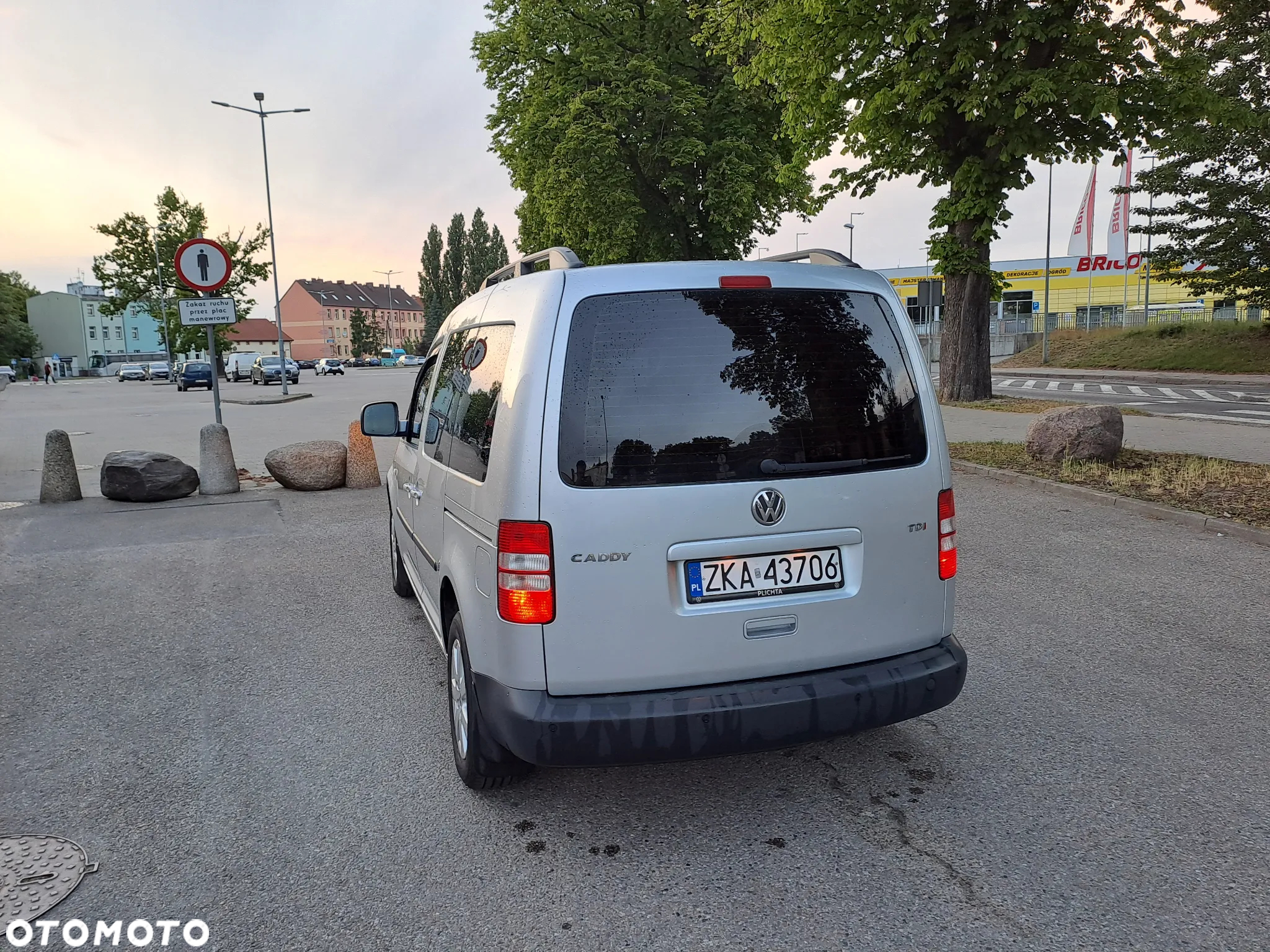 Volkswagen Caddy - 10