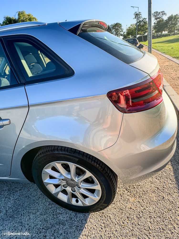 Audi A3 1.6 TDI Attraction - 7