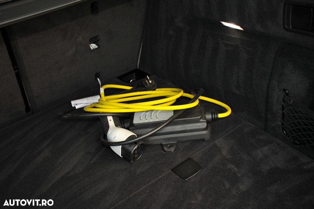 BMW X5 xDrive45e AT PHEV - 29