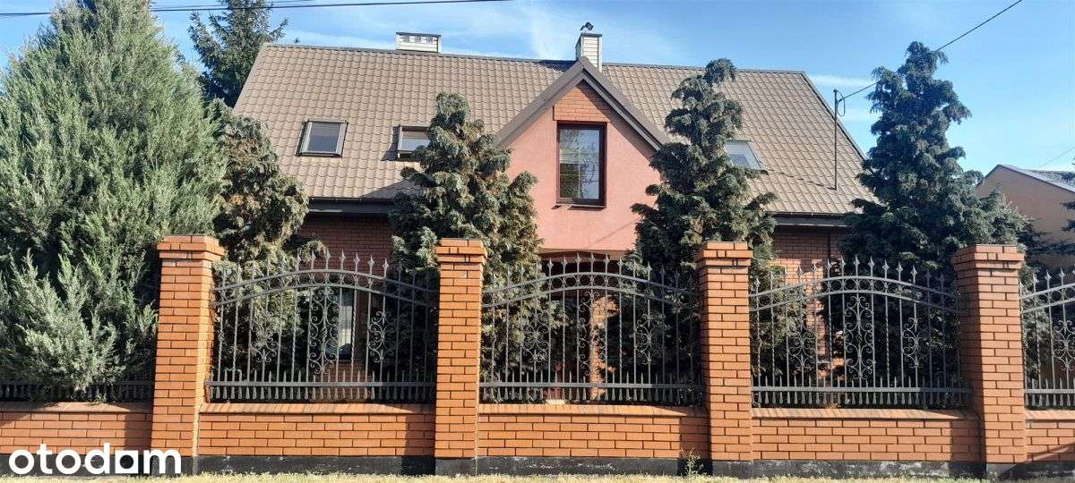 Bardzo ładny, obszerny dom na dużej działce - Pełny obrazek: 2/12