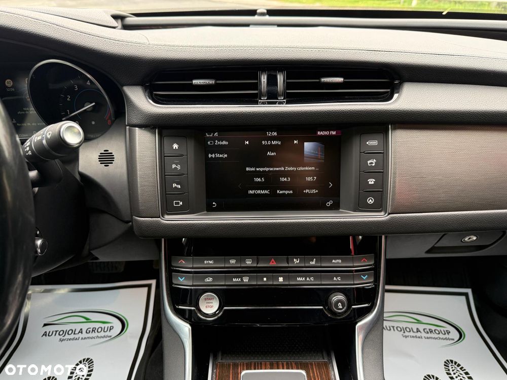 Jaguar XF S AWD - 16