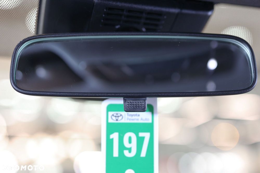 Toyota Corolla 1.8 Hybrid Comfort - 32