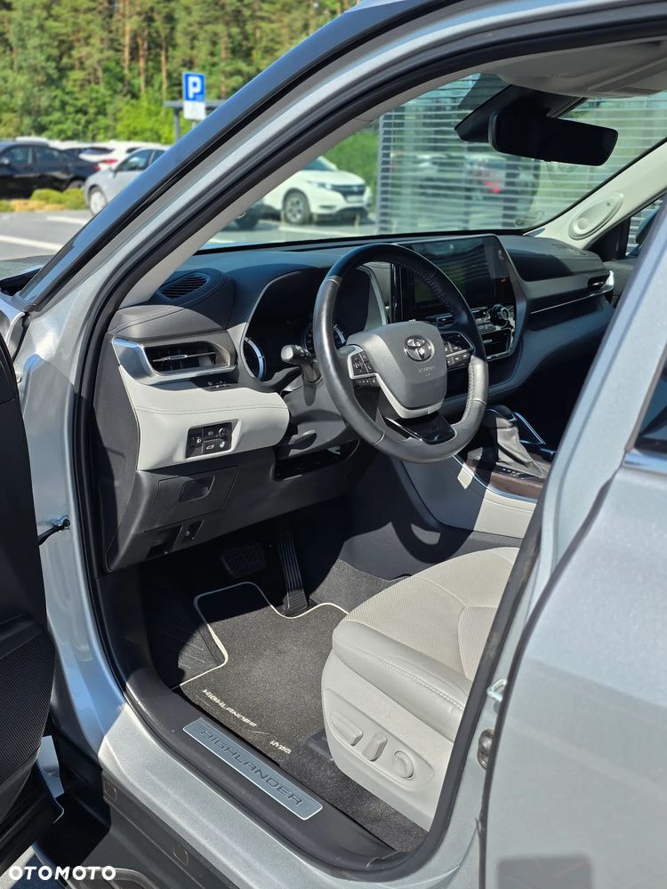 Toyota Highlander 2.5 Hybrid Executive Style - 13