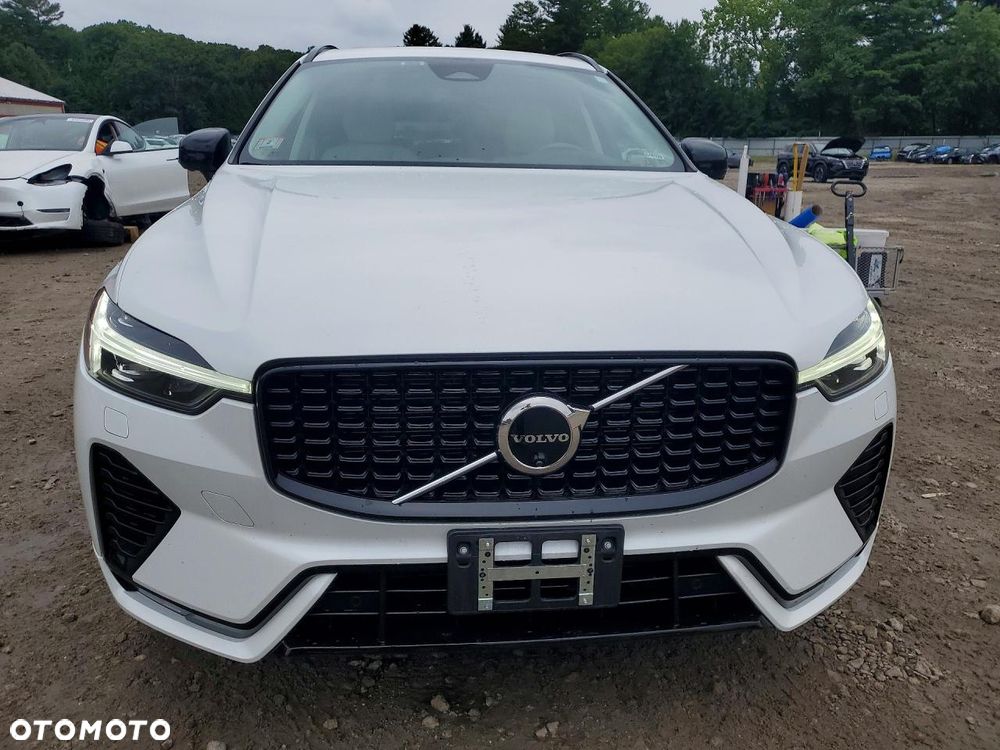 Volvo XC 60 B5 B Momentum Pro - 6