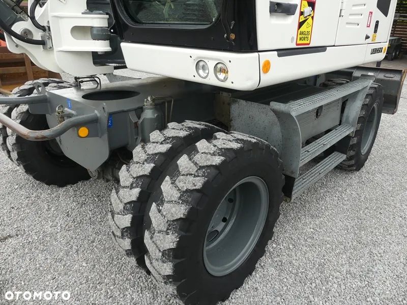 Liebherr A910 Compact / sprowadzona / ładny stan / - 31