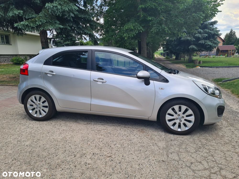 Kia Rio - 8
