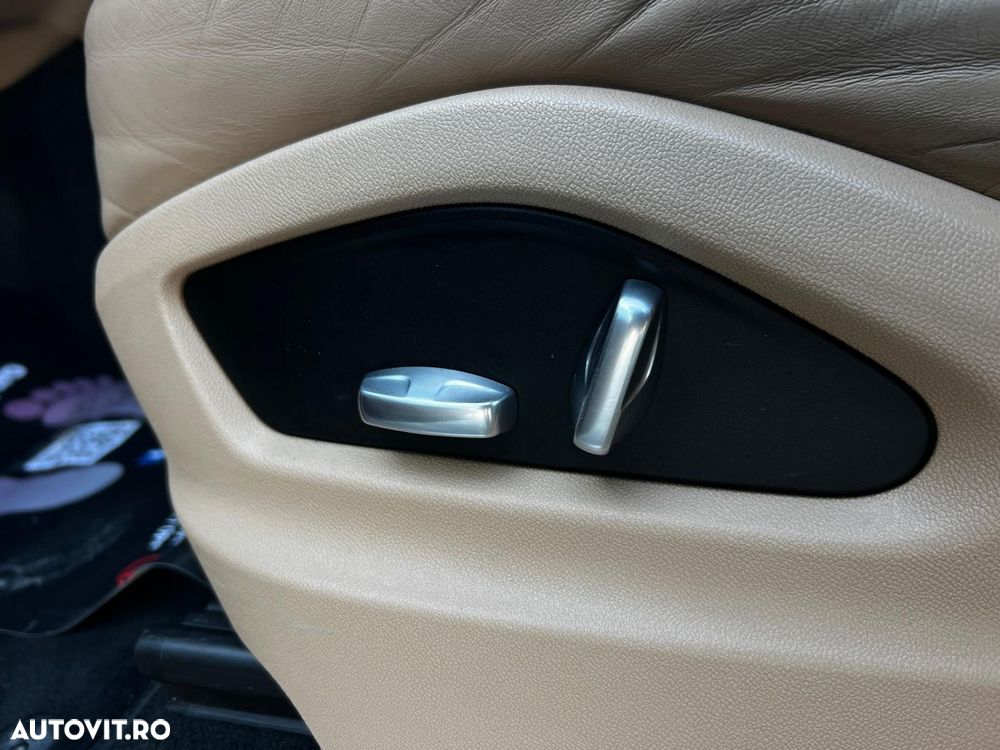 Porsche Cayenne - 14