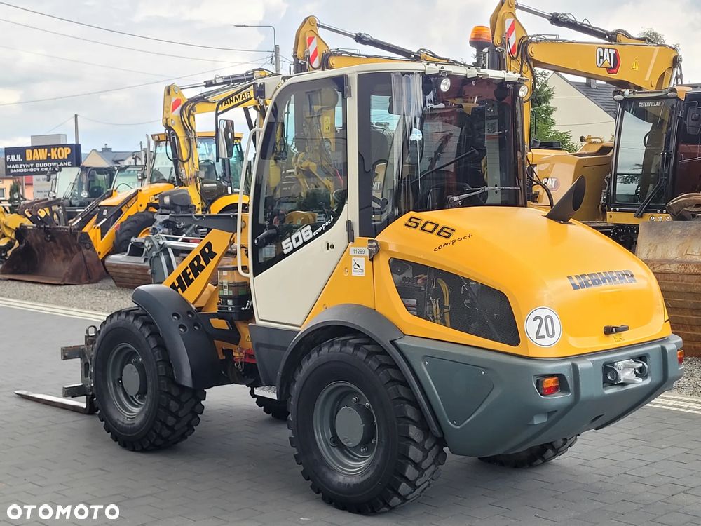 Liebherr L 506 C / widły + łyżka otwierana / centralne smarowanie / - 4