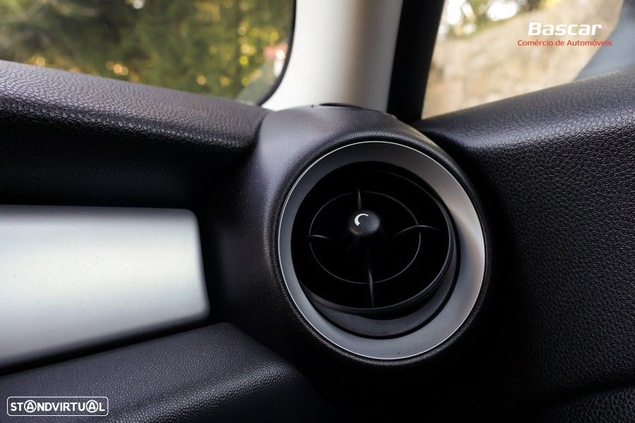 MINI 3 Portas Cooper D - 34