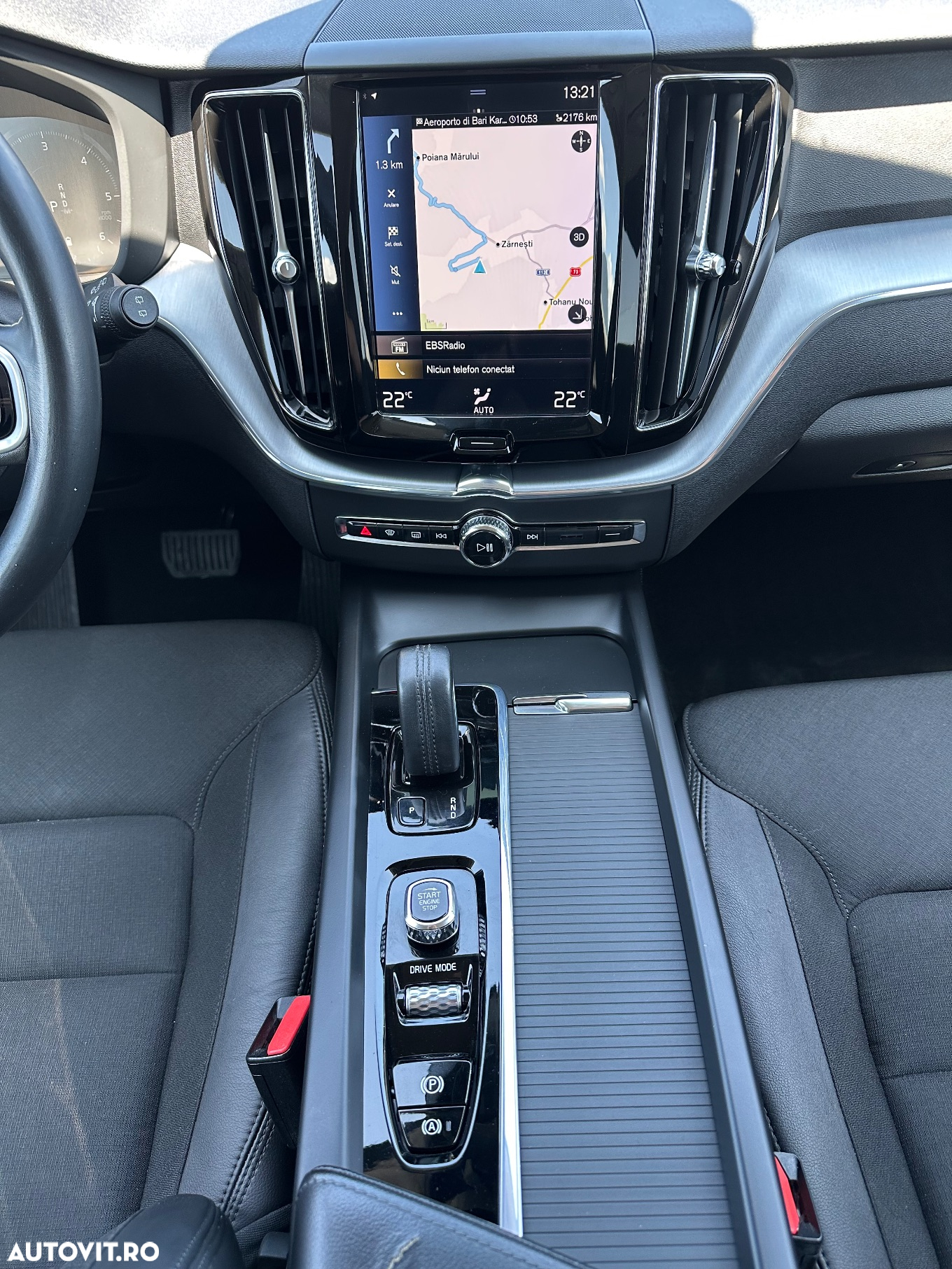Volvo XC 60 B4 MHEV AT8 AWD Momentum - 17