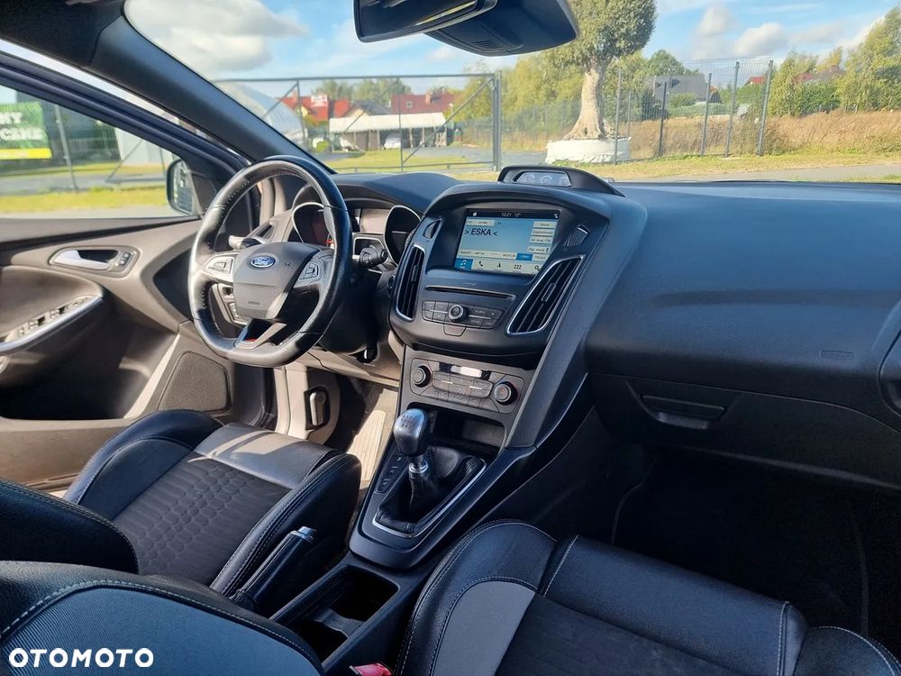 Ford Focus 2.0 TDCi ST - 22